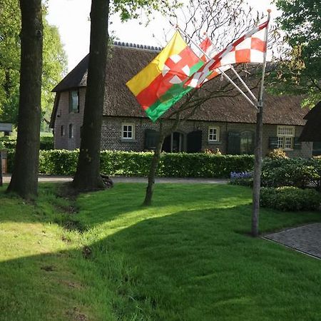 Erfgoed & Logies Den Heijkant Moergestel Esterno foto