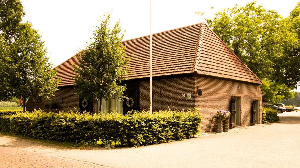 Erfgoed & Logies Den Heijkant Moergestel Esterno foto